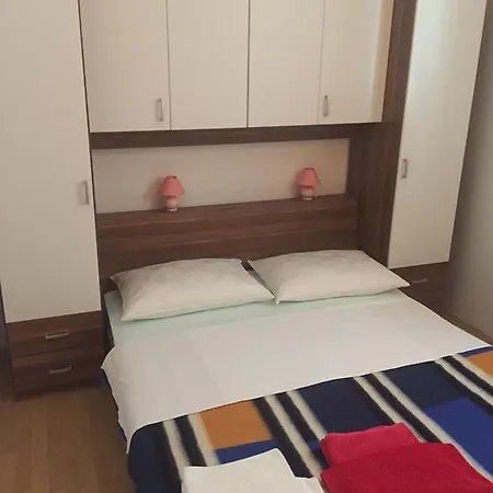 Gaestehaus Sofija Mit Fruehstueck, Privatparkplatz Und Klimaanlage Apartman *