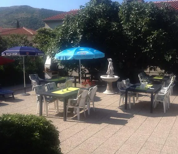 - Haus Sofija - Mit Eigenem Bad Und Privatparkplatz - Bed And Bike